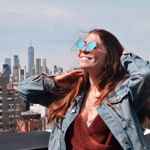 Meet your Posher, Hannah